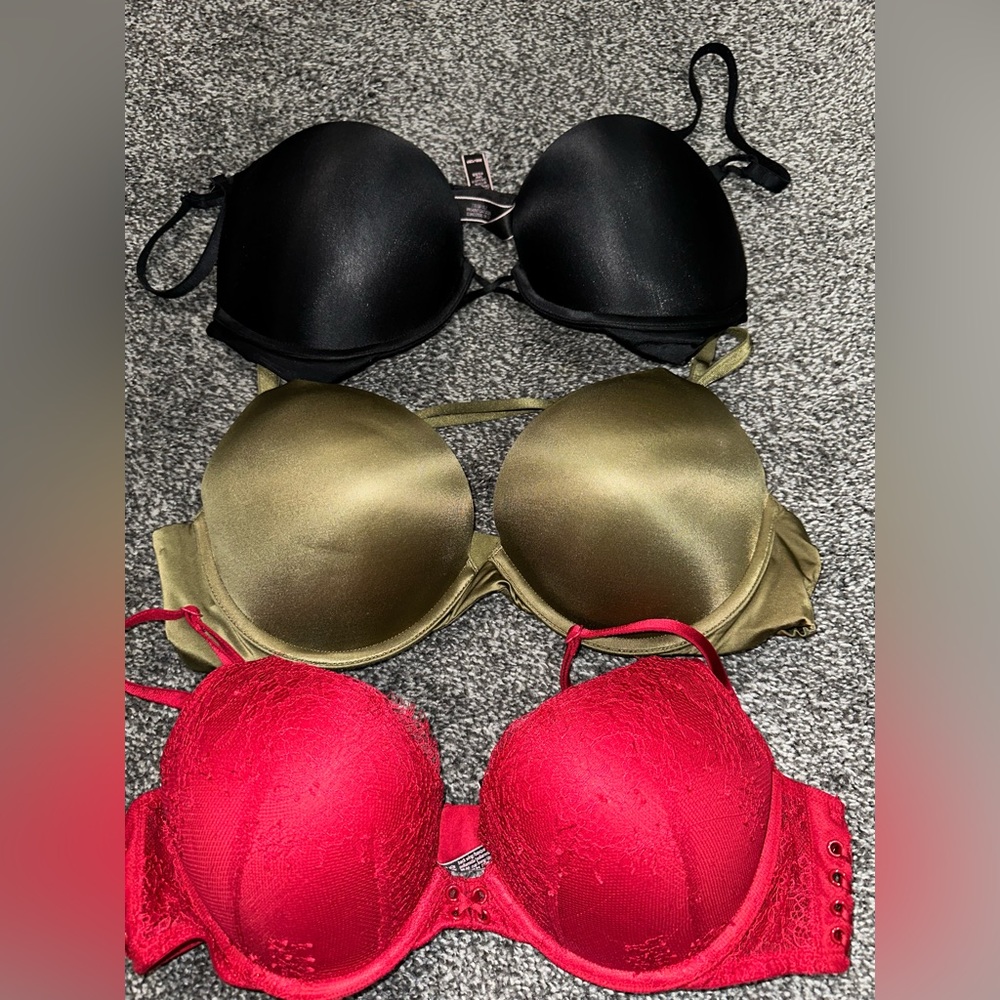 Victoria Secret Bundle Of 3 Bombshell Bras 36B